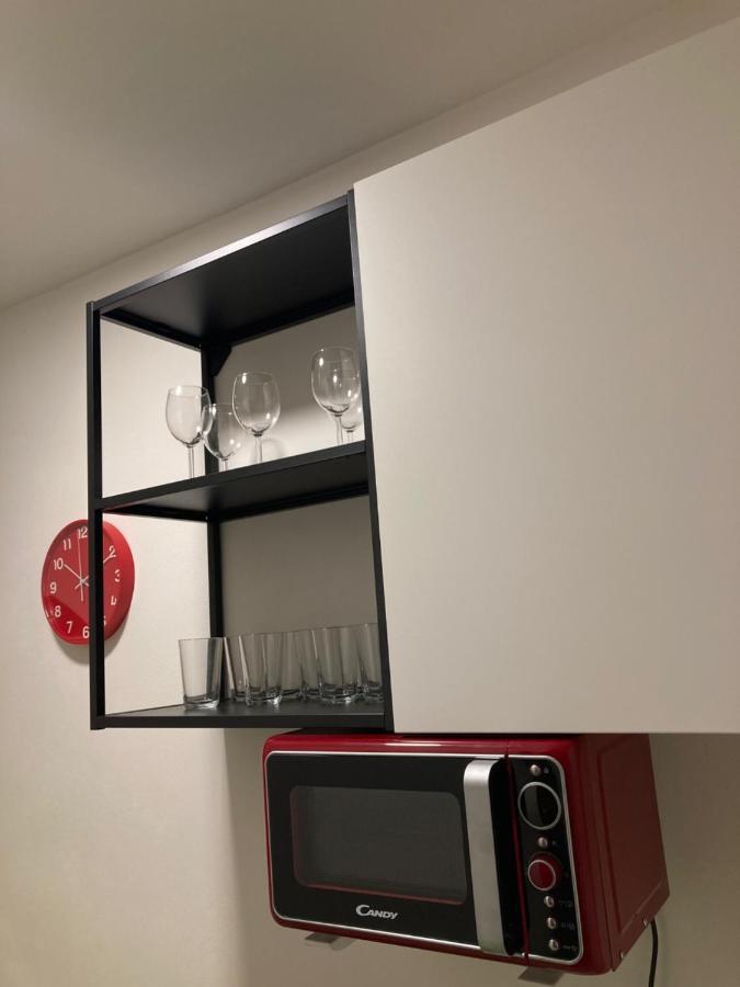 Capsule Hostel Zizkov Tower Прага Екстер'єр фото