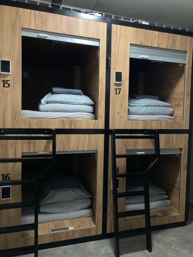 Capsule Hostel Zizkov Tower Прага Екстер'єр фото
